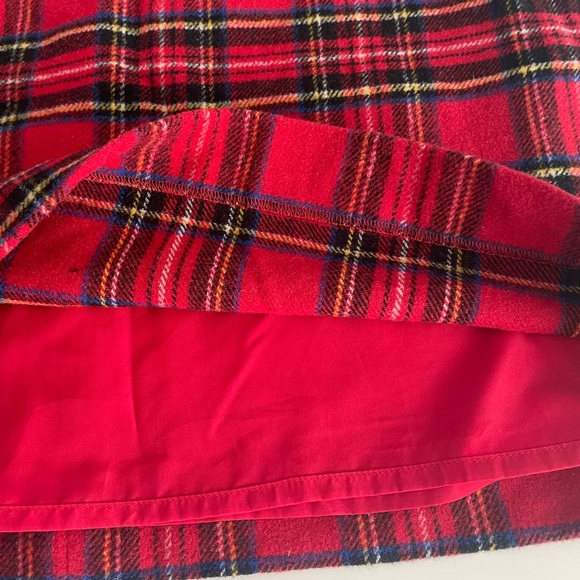 J Crew Red Plaid Mini Skirt Size 8 Lined Wool Blend - Picture 3 of 6